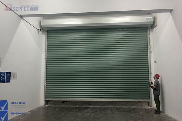 鋼製卷簾門
