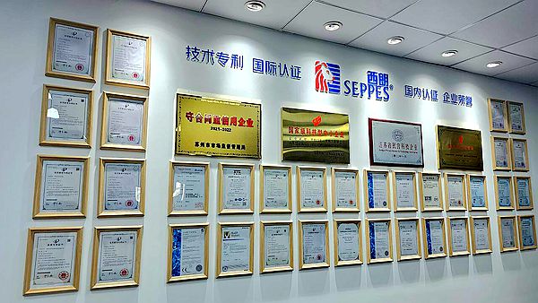 PVC快速卷簾門出口認證齊全，品質保障，暢行全球！